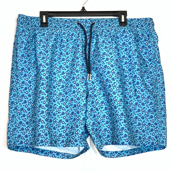 Slate & Stone Hawaiian Print Men’s Swimming Trunks in Blue - Picture 2 of 5